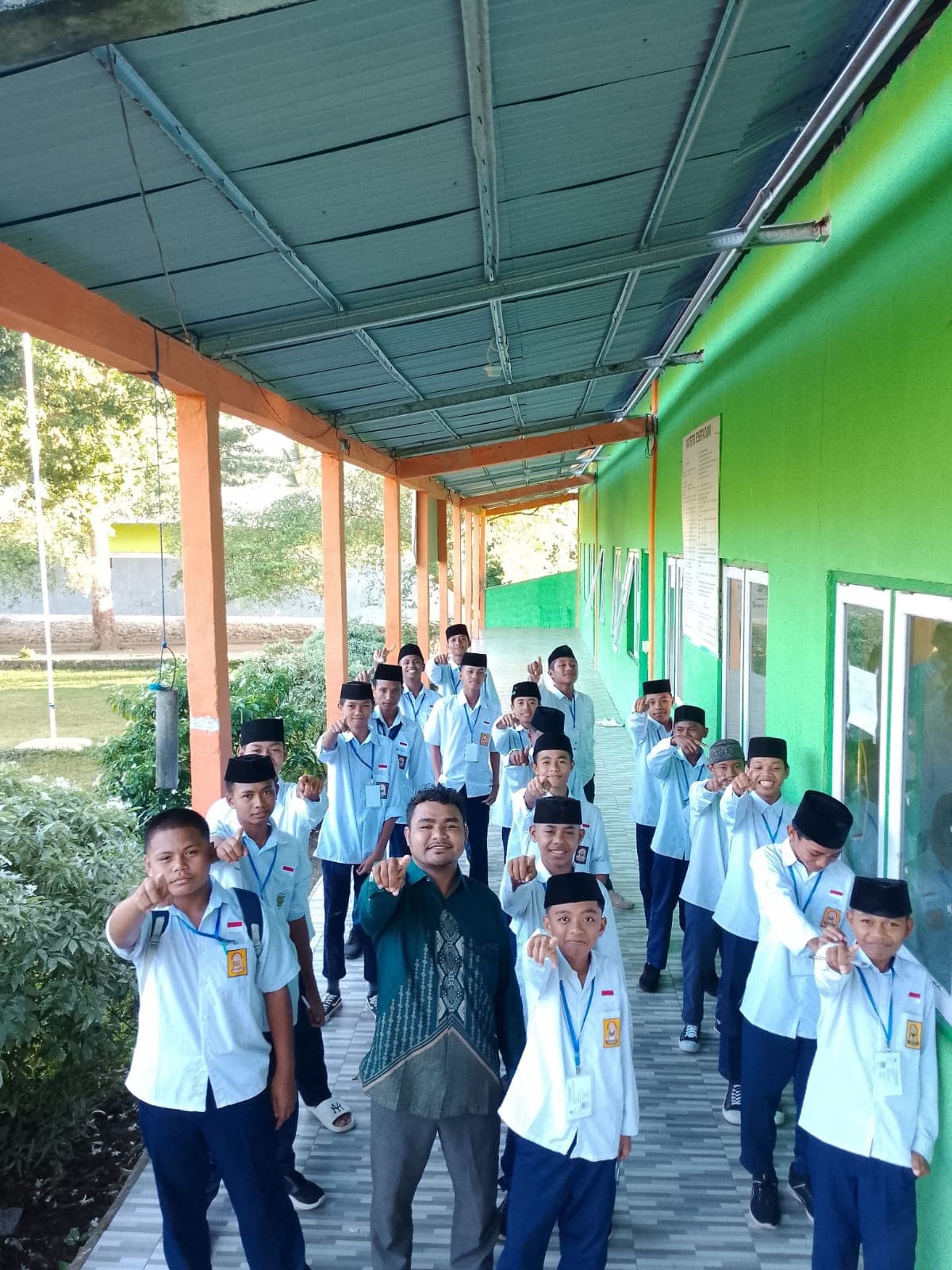 Pondok Pesantren Al-Anshor Liang